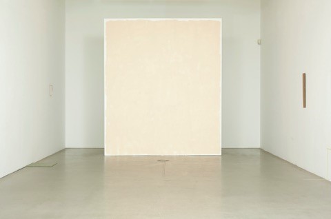 Kristina Bræin - Installation view, household paint on wall